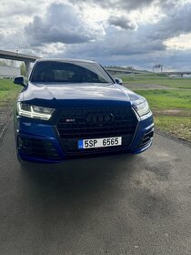 Audi Q7 -7mistne - 4