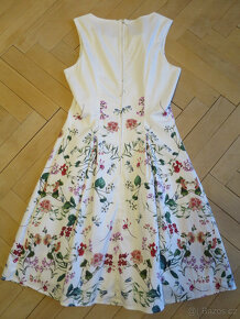 Dámské letní bílé květované šaty zn. Orsay - 4