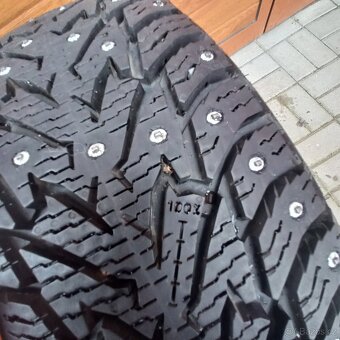 Gumy s hroty Bridgestone 195/65 R15 95 T - 4