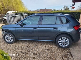 Škoda Kamiq. Výřezové části karoserie - 4