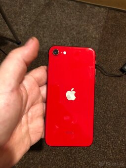 iPhone SE 2020 - 4