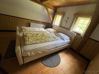 Krásná postel TOP stav. - 4