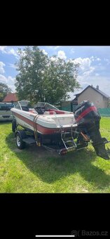 Motorový člun Rinker 181 - 4