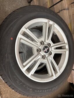 Alu kola na Ford Mustang 5.generace - zánovní letní gumy Top - 4