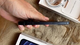 Prodám tmavě modrý iPhone 12mini 64GB - top stav - 4