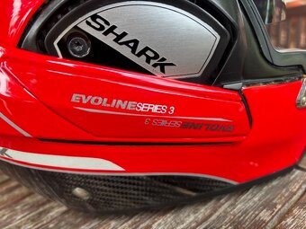 Shark Evoline Series 3 Pro Carbon - 4