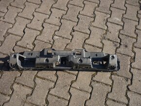 C3 rv 2016 - výztuha zadního nárazníku + plastový držák - 4