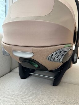 Prodám autosedačku Cybex Cloud T - iSize Plus - 4