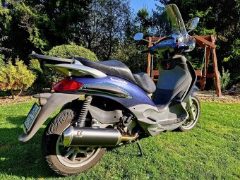 Piaggio Beverly 500 - 4