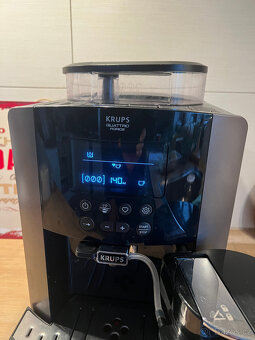 Kávovar Krups EA 819E Arabica Latte Quattro Force - TOP - 4