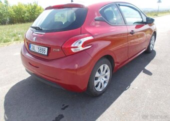 Peugeot 208 1,4HDI koup nové ČR ,113 000km nafta manuál - 4