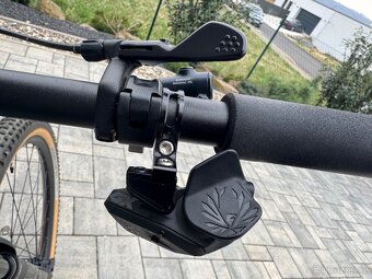 Canyon Lux CF7 - 4