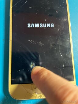Samsung Galaxy A3 2017 - 4