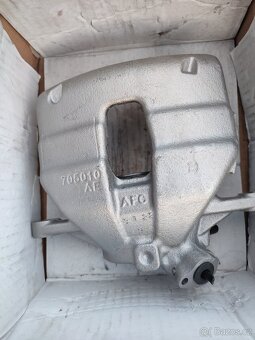Brzdový třmen přední pravý PEUGEOT 308 II 1610428280 - 4