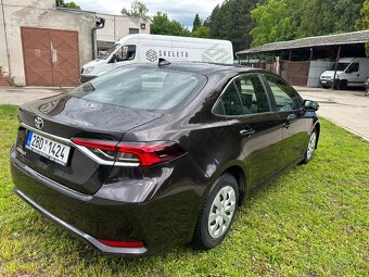 Toyota Corolla - 4