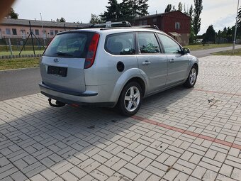Ford Focus Kombi 1.6i benzín nová stk - 4