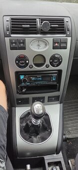 Ford Mondeo mk3 2.0 benzín - 4