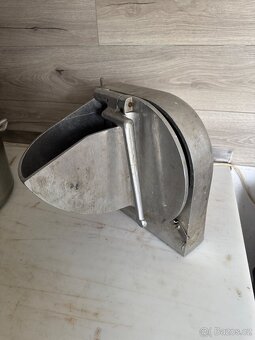 Kuchyňský Univerzální robot RM Gastro RM 30H. - 4