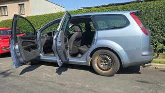 FORD FOCUS 1,6 66kW FUNKČNÍ NA ND / OPRAVU - 4