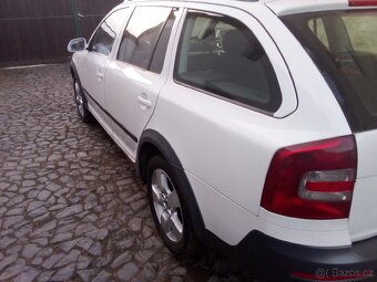 Škoda Octavia II combi Scaut 103 kw - 4
