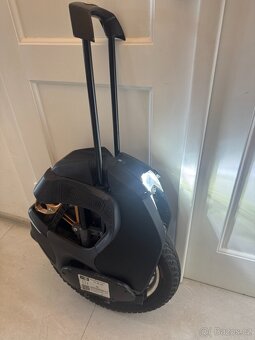 KingSong S18 elektrická jednokolka – najeto 4 300 km – 23 00 - 4