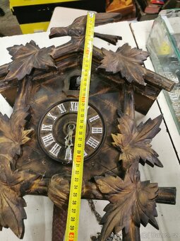 Staré hodiny, kukačky. - 4