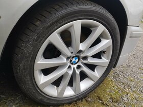 BMW E39  - orig. kola 18 -hezke , nepoškrábané v orig.stavu - 4