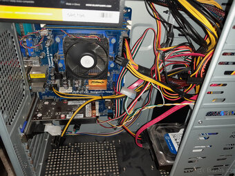PC + monitor AMD X2, 4GB RAM, GeForce GT730, 160GB - 4