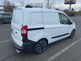 Ford transit Courier - 4