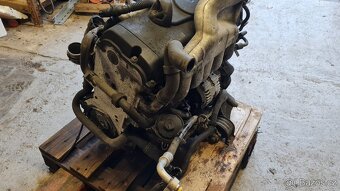 VW T5 2,5tdi 128kW - pěkný motor BPC - 4