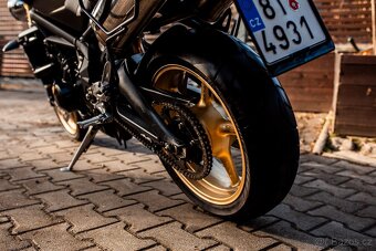 Triumph Street Triple 675 R - 4