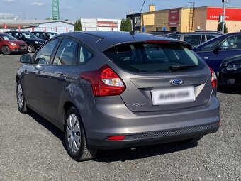 Ford Focus 1.6 i , 77 kW benzín, 2012 - 4
