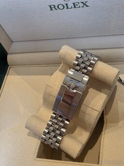 Rolex GMT Pepsi - 126710BLRO - 4