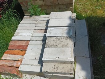 Bílé cihly a děrované cihly - 4