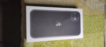PRODÁM IPHONE 11. 256 GB - 4