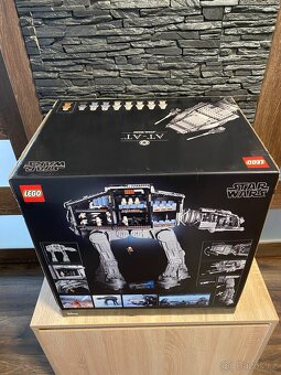 LEGO® Star Wars™ 75313 AT-AT - 4
