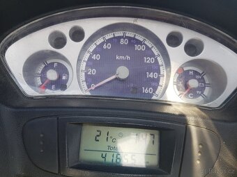 Yamaha Versity 300 - 4