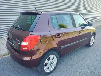 2011 facelift Škoda Fabia 1.4i 16V 63 kW - 4