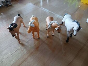 Schleich - 4