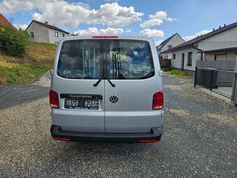 Volkswagen Transporter 2,0 L2H1 6 míst - 4