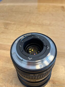 Canon ef 17-40 f4 L - 4