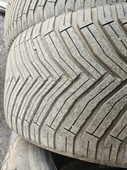 255/45R19 104H XL CrossClimate 2 SUV VOL MICHELIN - 4