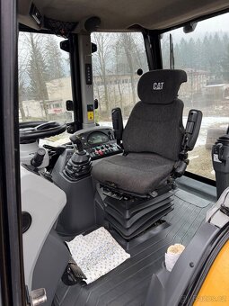 Predam Caterpillar 444 - 4