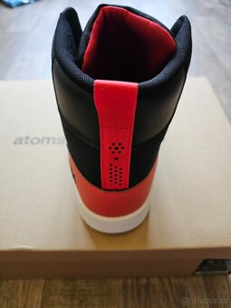 MKBHD Atoms Model 251 US - 4