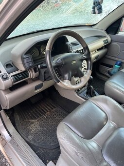 Land Rover Freelander - 4