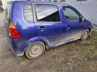 Daihatsu  1.3 YRV - 4