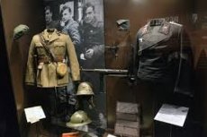 Vojenské věci WW II  - Militárie - 4