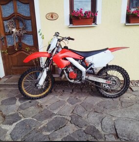 Honda CR125 - 4