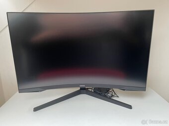 32" Samsung Odyssey G55C 2560x1440 165Hz - 4