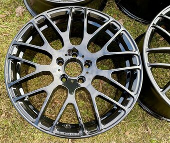 Alu 8jx18 ET45 5x112 - 4